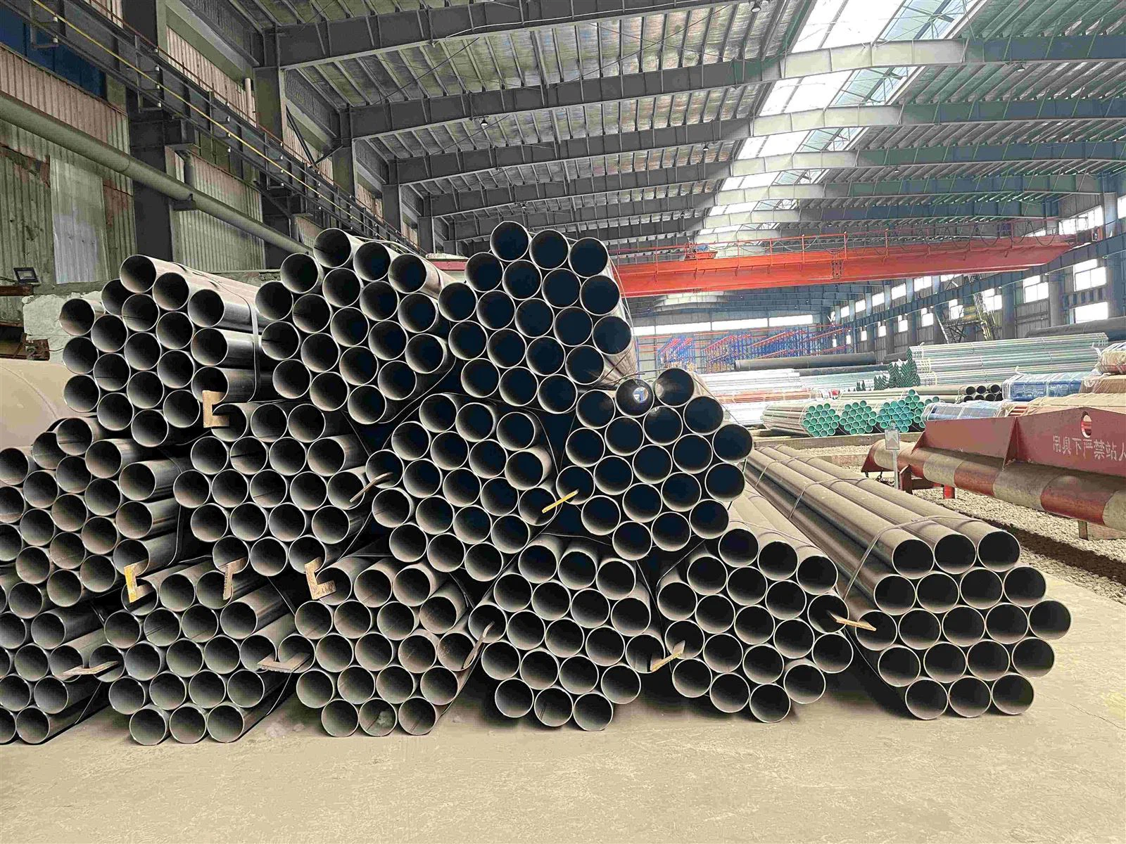 welded round steel pipe welded round steel pipe